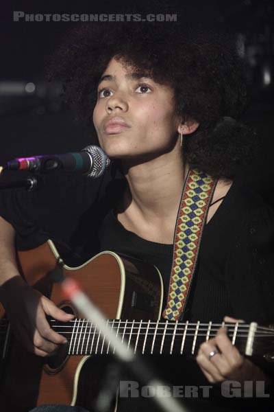 NNEKA - 2007-10-25 - PARIS - La Maroquinerie - 